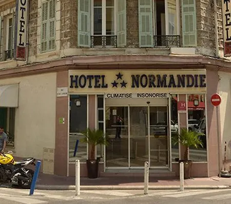 Vandrerhjem Ozz Nice