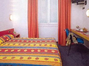 Ozz Hostel Nicea