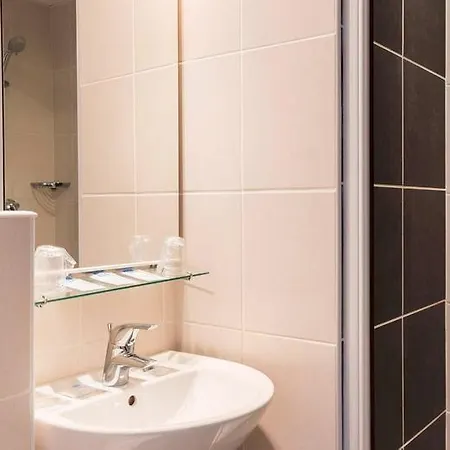 Hostel Ozz Nicea