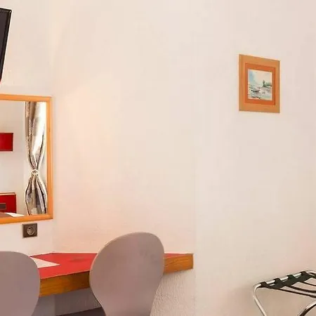 Hostel Ozz Nice