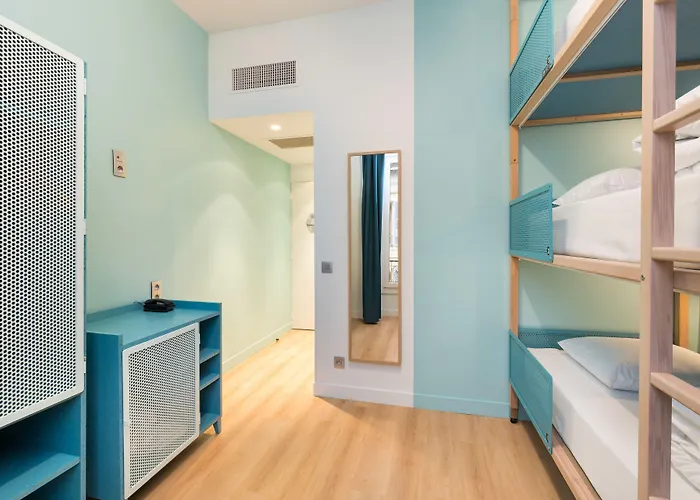 Hostel Ozz *