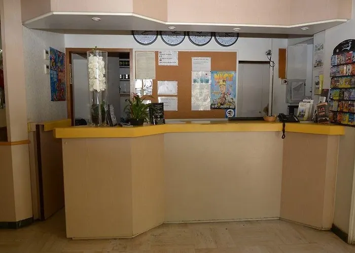 Hostel Ozz *